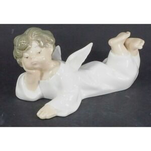 Lladro 4541 Angel Laying Down Porcelain Figurine Fulgencio Garcia Glossy Retired
